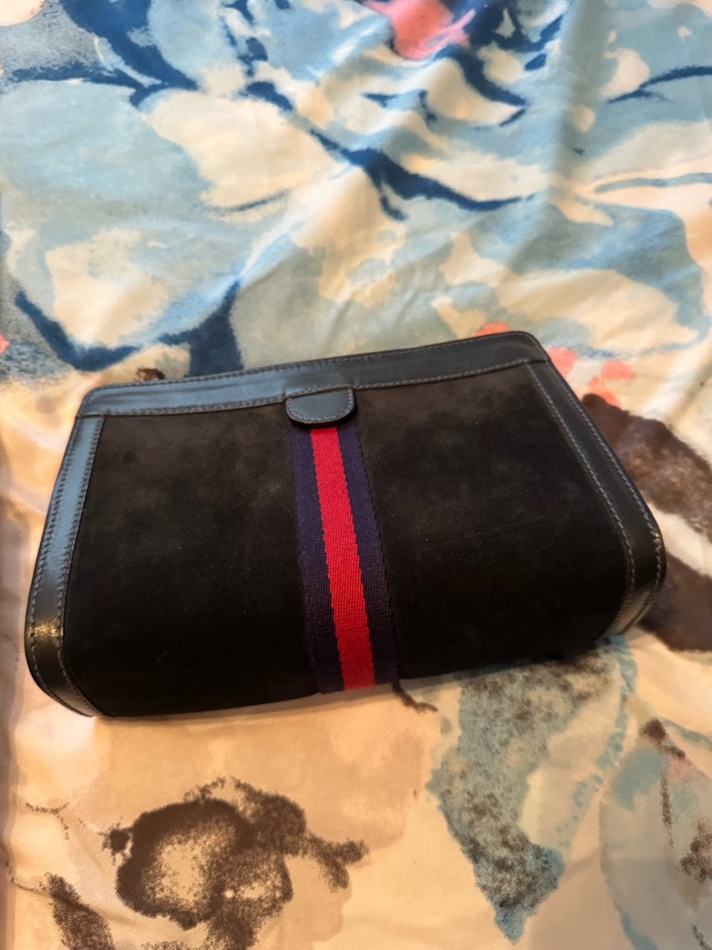 1980’s Vintage Gucci Velvet Web Stripe Clutch w/ Box